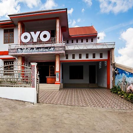 Tarutung Oyo 1520 Hotel Kartini מראה חיצוני תמונה